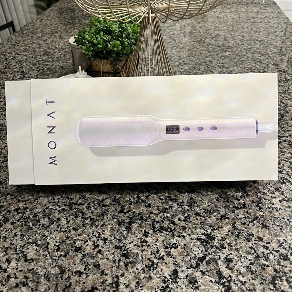 Monat volume hair